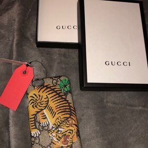 Brand new Gucci tiger floral case